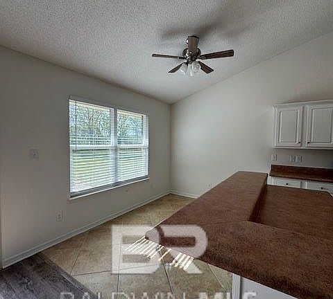 4th image of 181 Pemberton Loop