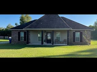821 Hines Ln, Ball, LA 71405