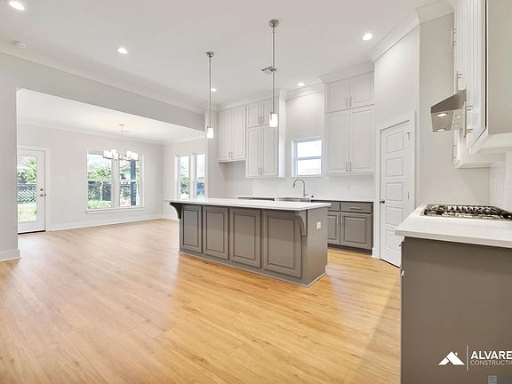 3rd image of 6952 Garden Hill Dr