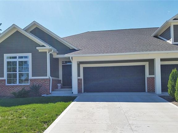 2nd image of 113 Northwalk Cir