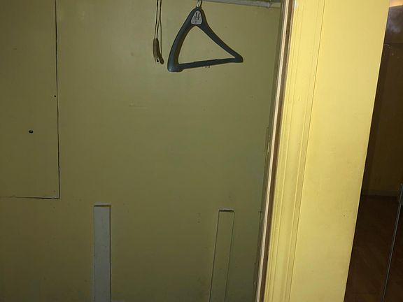 5th image of 1159 Underhill Ave #1B