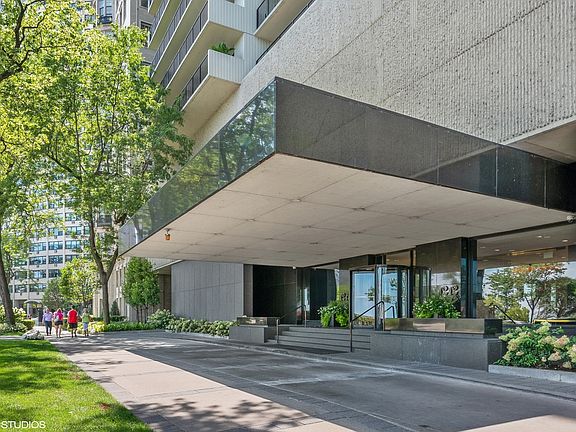 2nd image of 1212 N Lake Shore Dr APT 19BN