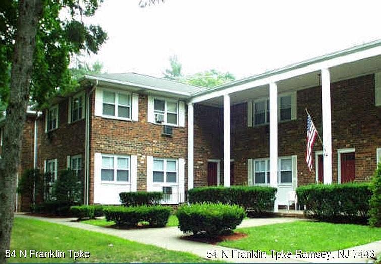1st image of 54 N Franklin Tpke