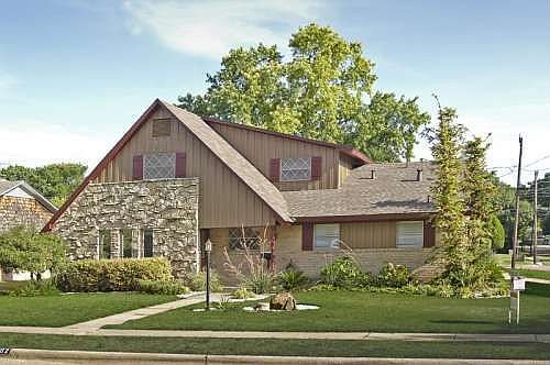 2nd image of 9902 Larchbrook Dr