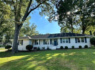 555 Allgood Rd NE, Marietta, GA 30060