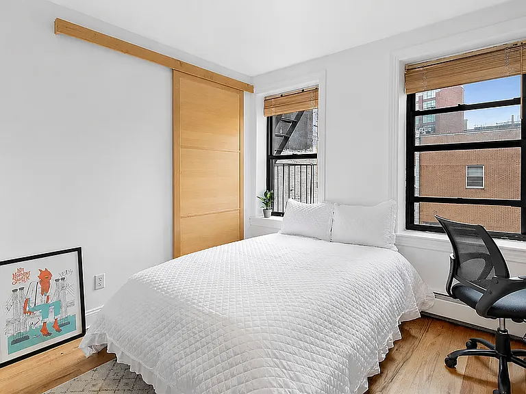 243 Mulberry St #4R — Photo 6