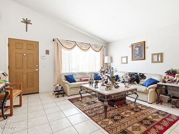 4th image of 10238 E Watson Dr