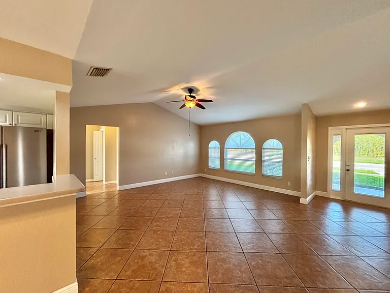 4343 SW Sands Blvd — Photo 46
