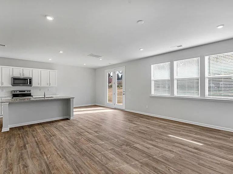2034 Blue Sky Meadows Dr — Photo 20
