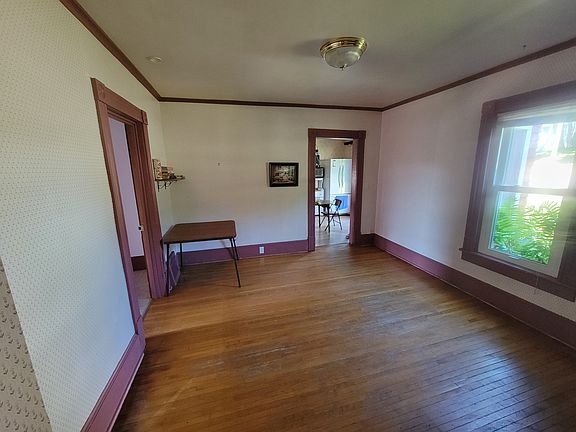 3rd image of 125 Morgan St #A