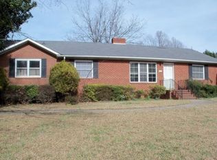 4434 Freedom Dr, Charlotte, NC 28208