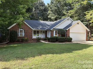 13800 Woody Point Rd, Charlotte, NC 28278