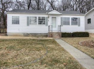 83 H St, Lake Lotawana, MO 64086
