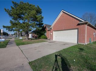 3034 Raintree Village Dr, Katy, TX 77449