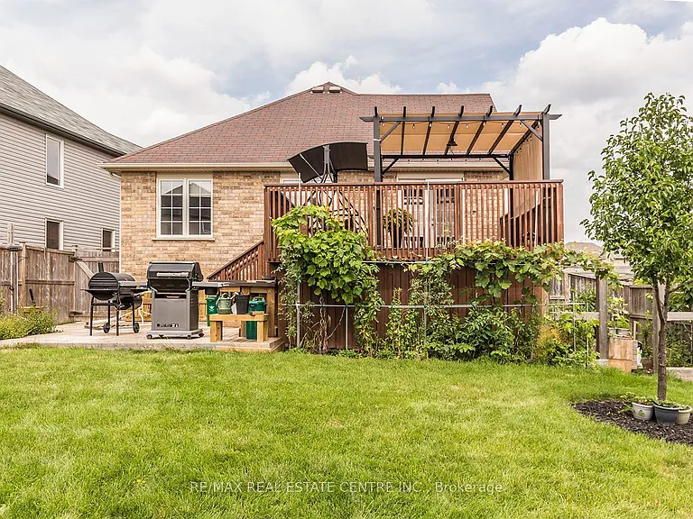44 Lemon Grass St — Photo 38