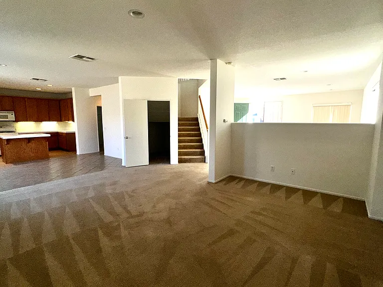 14820 Coachman Rd — Photo 3