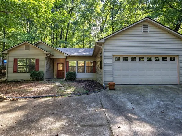 858 Crippled Oak Trl, Jasper, GA 30143