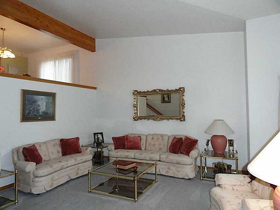 2nd image of 3681 Jasper Park Dr