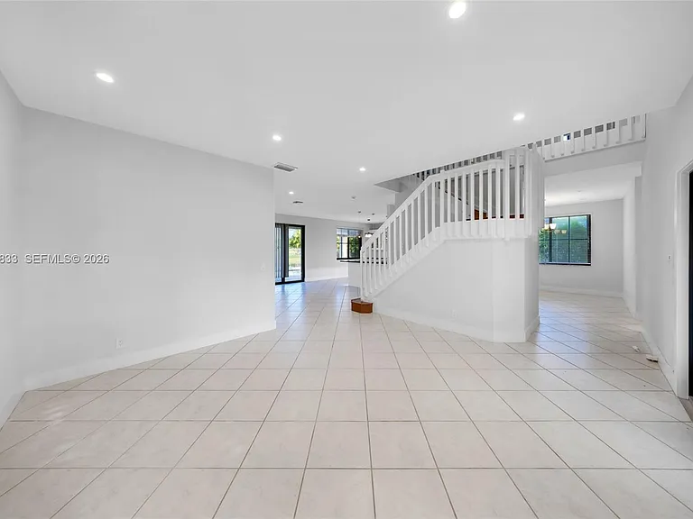 1538 Tamarind Ct — Photo 45
