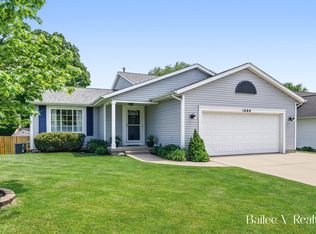 1660 Simmons Ave NE, Grand Rapids, MI 49505