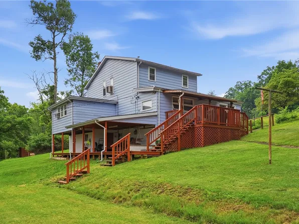 114 Gray Ave, Cabot, PA 16023