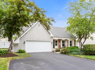 2612 Mark Carre Ct, Lisle, IL 60532