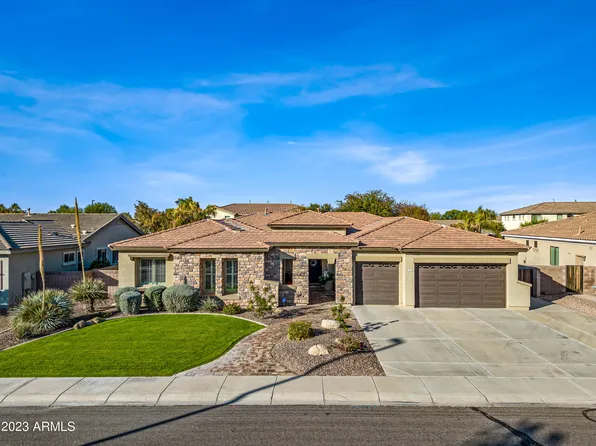 702 E HOPKINS Road, Gilbert, AZ 85295