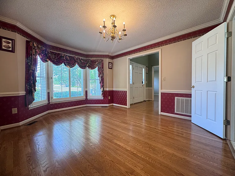 801 Driftwood Dr — Photo 7