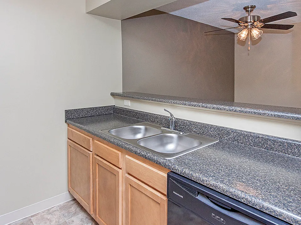 Bavarian Woods Apartments — Photo 3