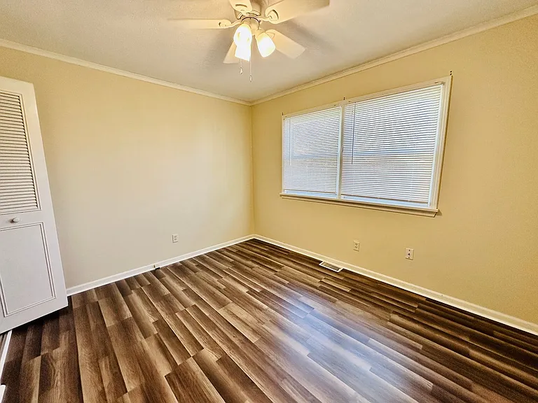 710 Latimer Ave — Photo 24