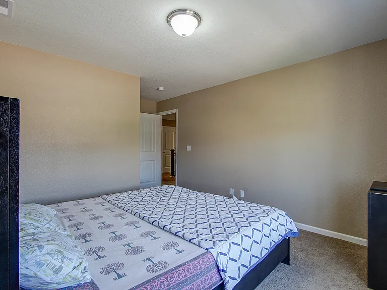 10698 Worthington Cir — Photo 22