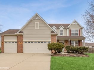 2741 Plante Rd, North Aurora, IL 60542