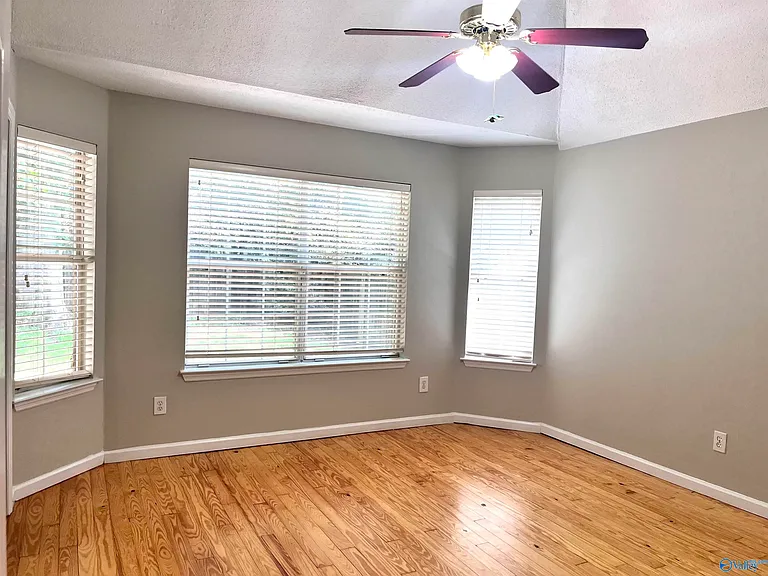 232 Mountain Creek Dr — Photo 8