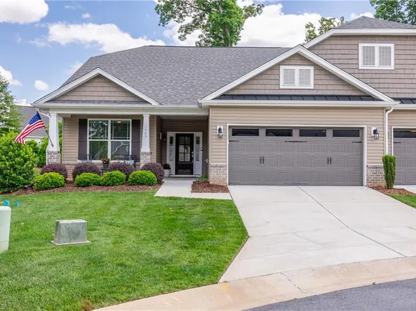 3969 Amber Meadows Ct #21, High Pt, NC 27265