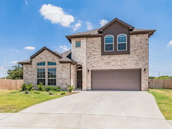 1100 Salem Dr, Denton, TX 76208