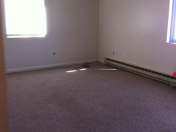 2nd image of 11 Harrington Ave APT 4