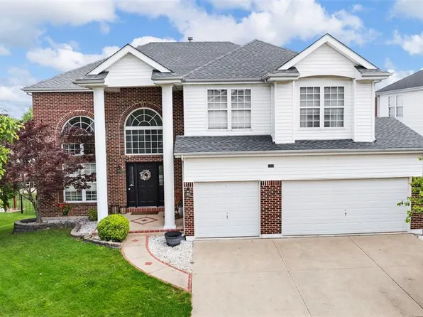 1918 Lunenburg Dr, Saint Peters, MO 63376