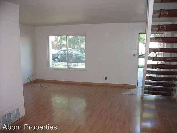 4th image of 2210 Amberwood Ln