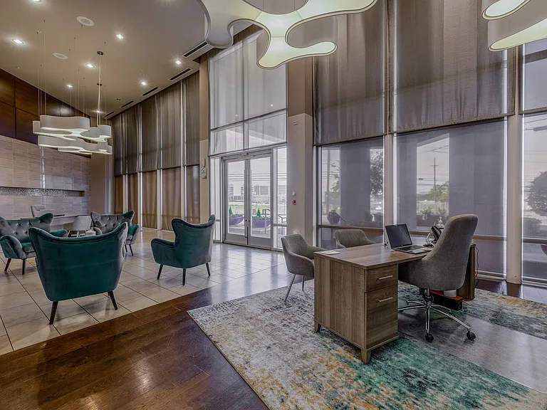 Meridian Medical District — Photo 37
