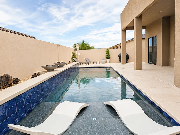 253 S 660 W — Photo 32
