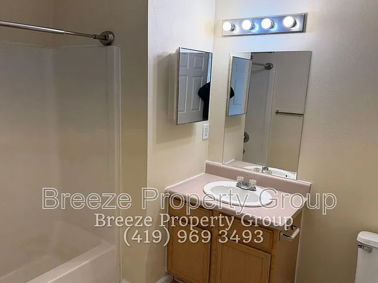 623 Hope St — Photo 11