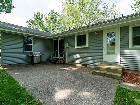 4th image of 410 S Park Ln
