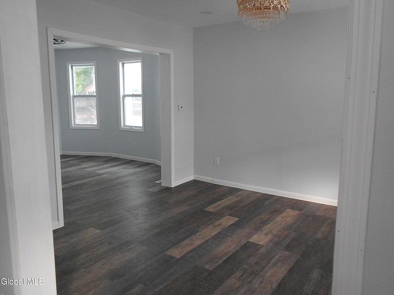 4th image of 1745 Becker Street