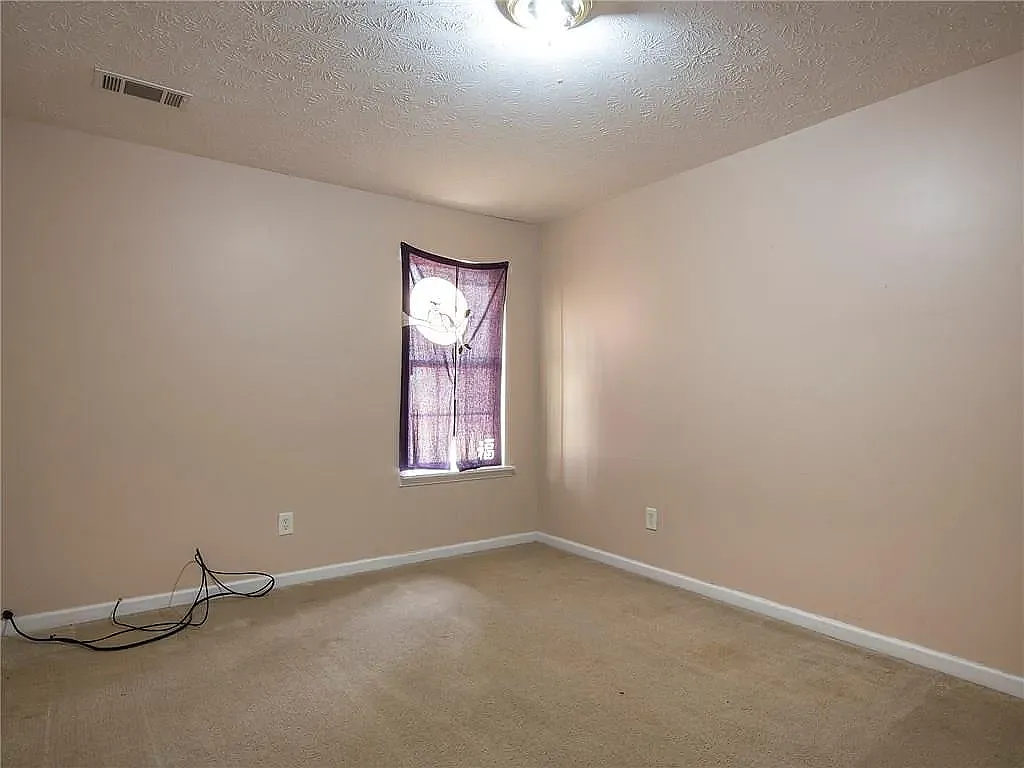 Building Photo - 4363 Lock Ness Ln