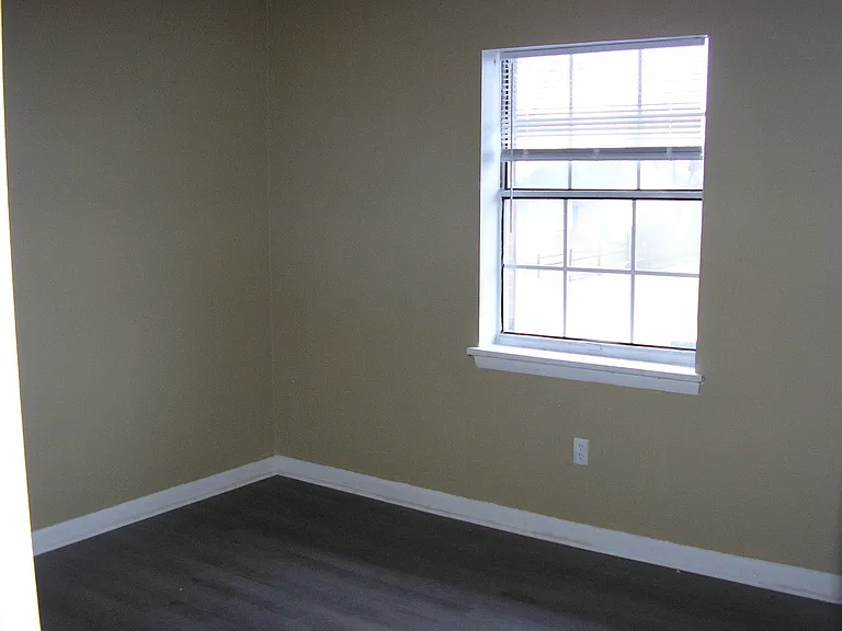 1721 Highland Way — Photo 4