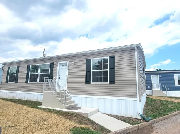 4 Joseph Ave, Birdsboro, PA 19508