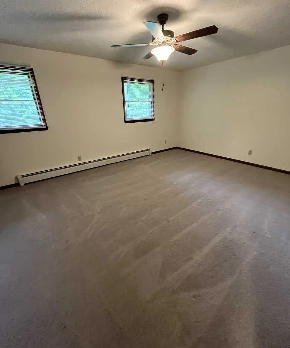 2 bed, 1.5 bath, $1,200 — Photo 3