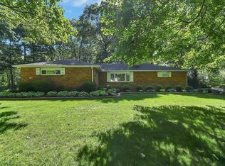 1138 Oak Hill Rd, Blacklick, OH