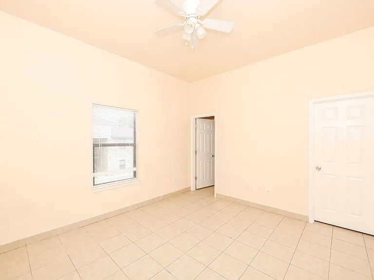 2119 S Ejido Ave — Photo 13