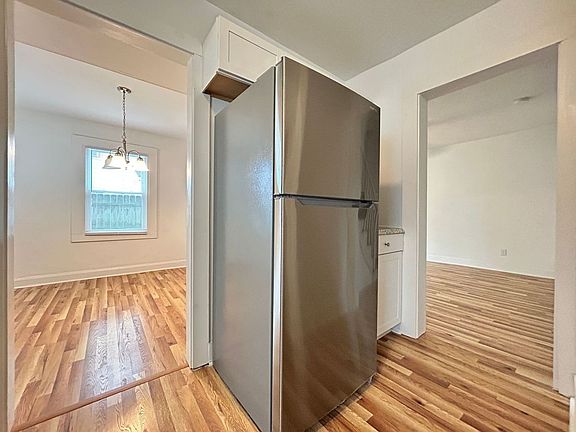 4th image of 55 Cushing St